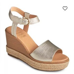 Sperry Fairwater Plush Wedge Gold Size 7